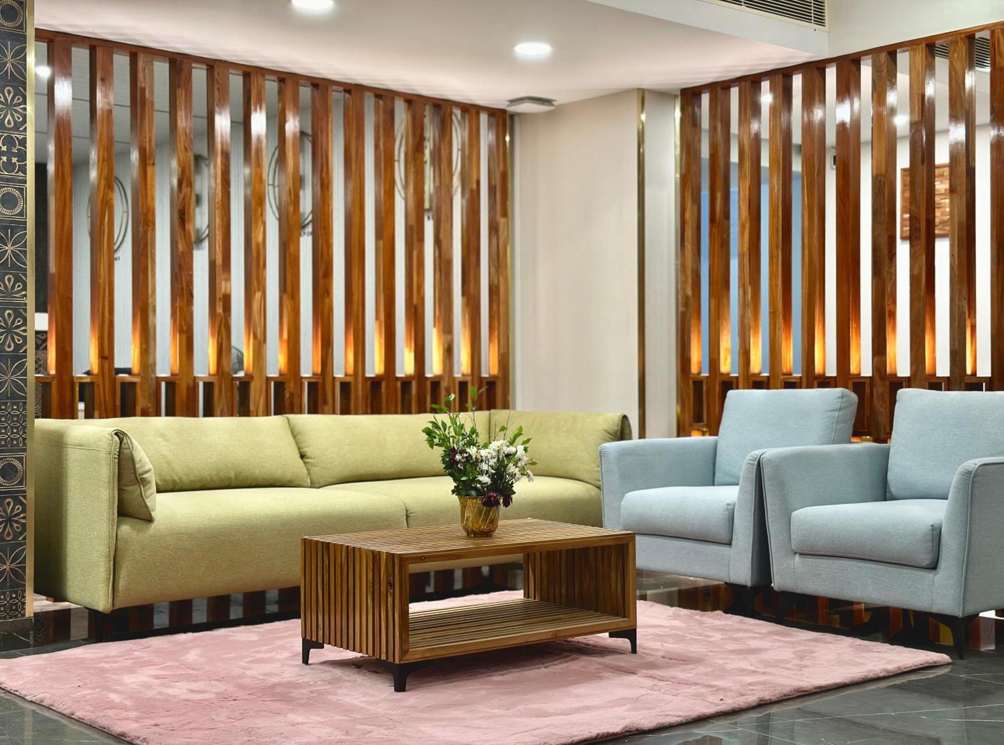 The Habitat Suites غوروفايور المظهر الخارجي الصورة