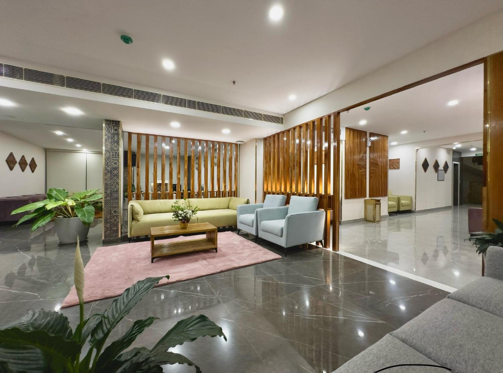 The Habitat Suites غوروفايور المظهر الخارجي الصورة